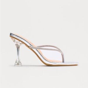 Fashion Nova Rossie Embellished Thong Mules - Silver NIB Size‎ 6